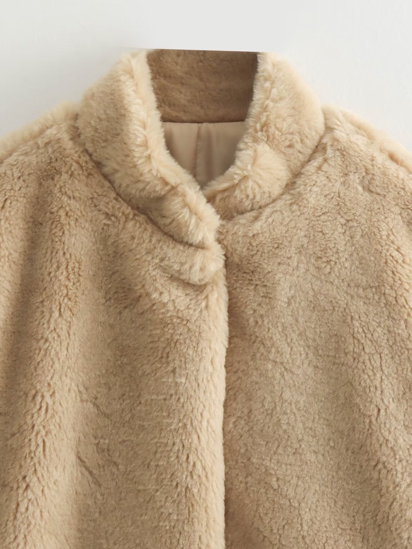 Chaqueta Con Corte Amplio Y Cuello Suave Para Mujer | Ideal Para Uso Diario En Invierno