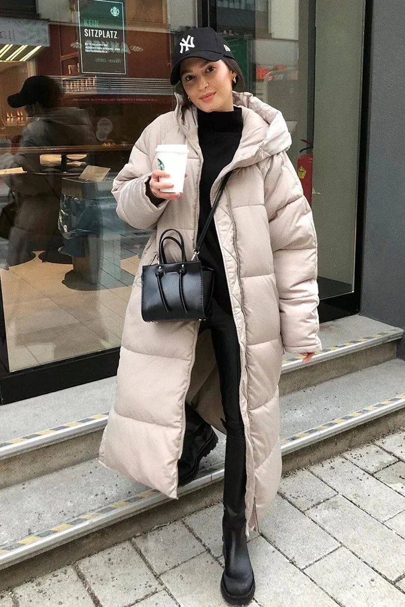 Abrigo Largo Acolchado con Capucha Integrada para Mujer | Ideal para Invierno