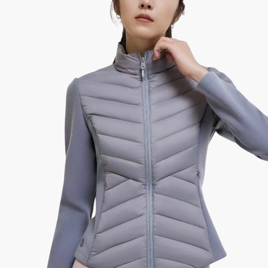 Chaqueta Híbrida con Diseño a Paneles para Mujer | Ideal para Entretiempo y Actividades al Aire Libre