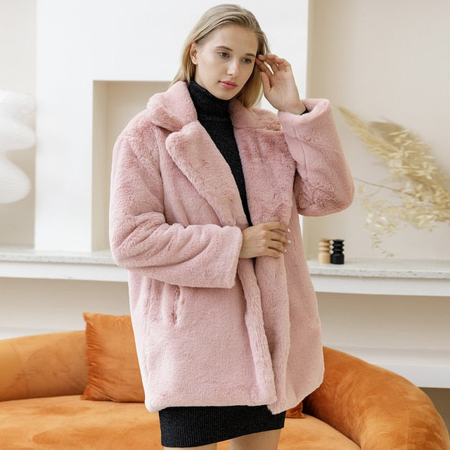 Abrigo Midi con Diseño Oversize para Mujer | Ideal para Otoño e Invierno