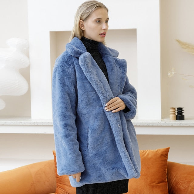 Abrigo Midi con Diseño Oversize para Mujer | Ideal para Otoño e Invierno