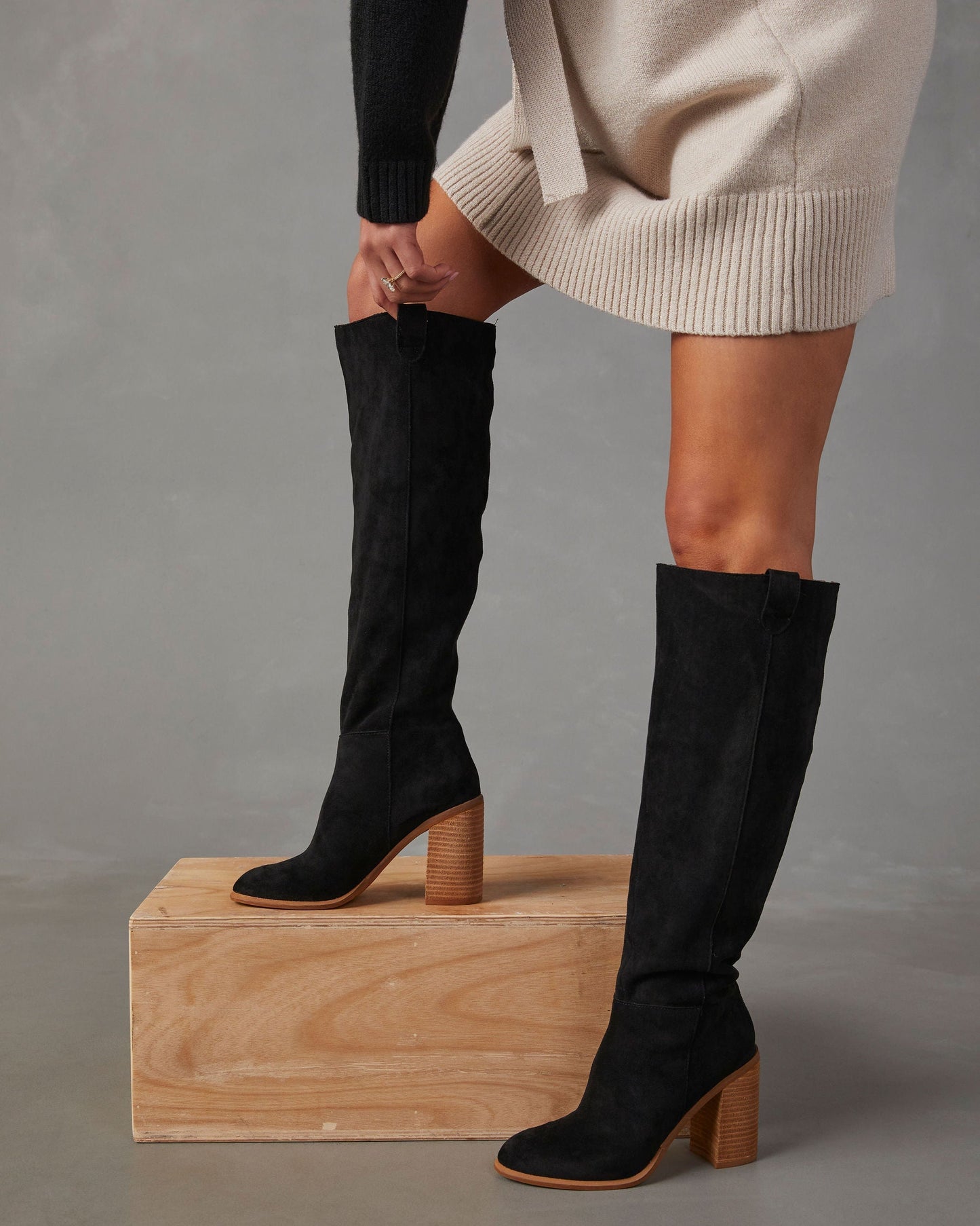 Botas Altas Con Diseño Slouch y Suela Resistente Para Mujer | Ideal Para Diferentes Ocasiones