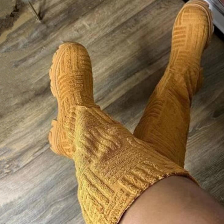 Botas Altas para Mujer con Suela Estable | Ideal para Invierno