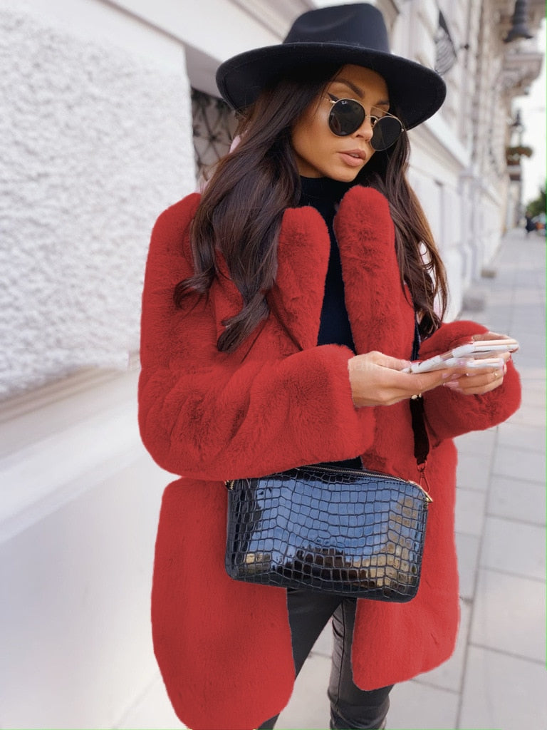 Abrigo Midi con Diseño Oversize para Mujer | Ideal para Otoño e Invierno