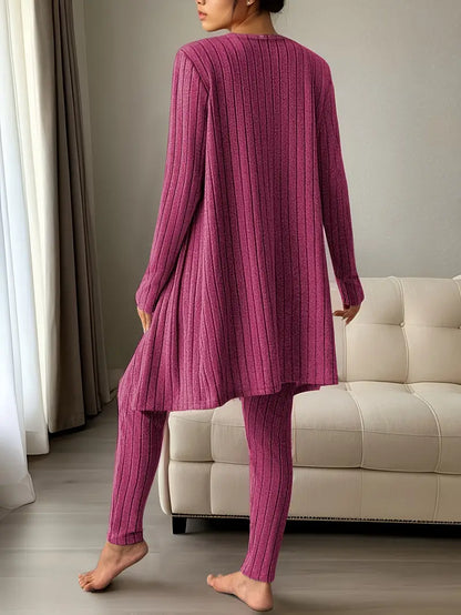 Conjunto de Tres Piezas con Ajuste Ceñido para Mujer | Ideal para Uso en el Hogar