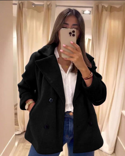 Abrigo con Corte Estructurado y Doble Botonadura para Mujer | Ideal para Otoño e Invierno