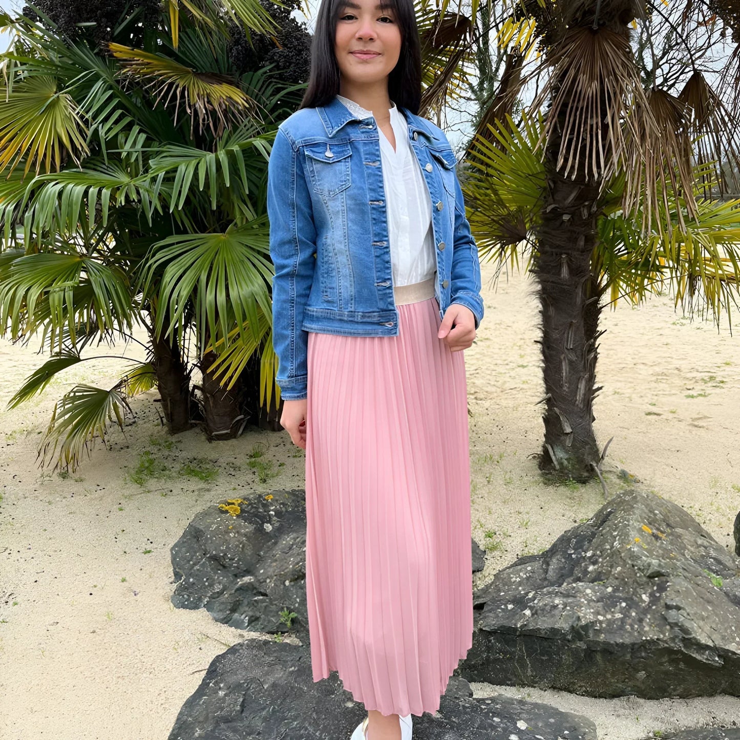 Falda Larga Plisada con Cinturón Dorado para Mujer | Ideal para Uso Diario o Eventos Planificados