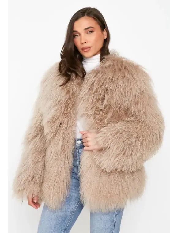 Manteco Largo con Corte Amplio y Cuello Alto para Mujer | Ideal para Invierno