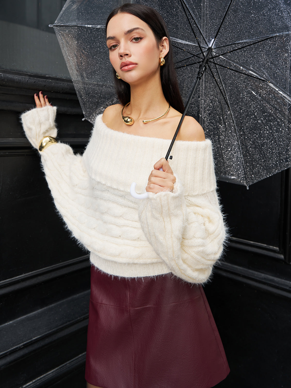 Jersey de Punto con Hombros Descubiertos y Cuello Barco para Mujer | Ideal para Días Informales