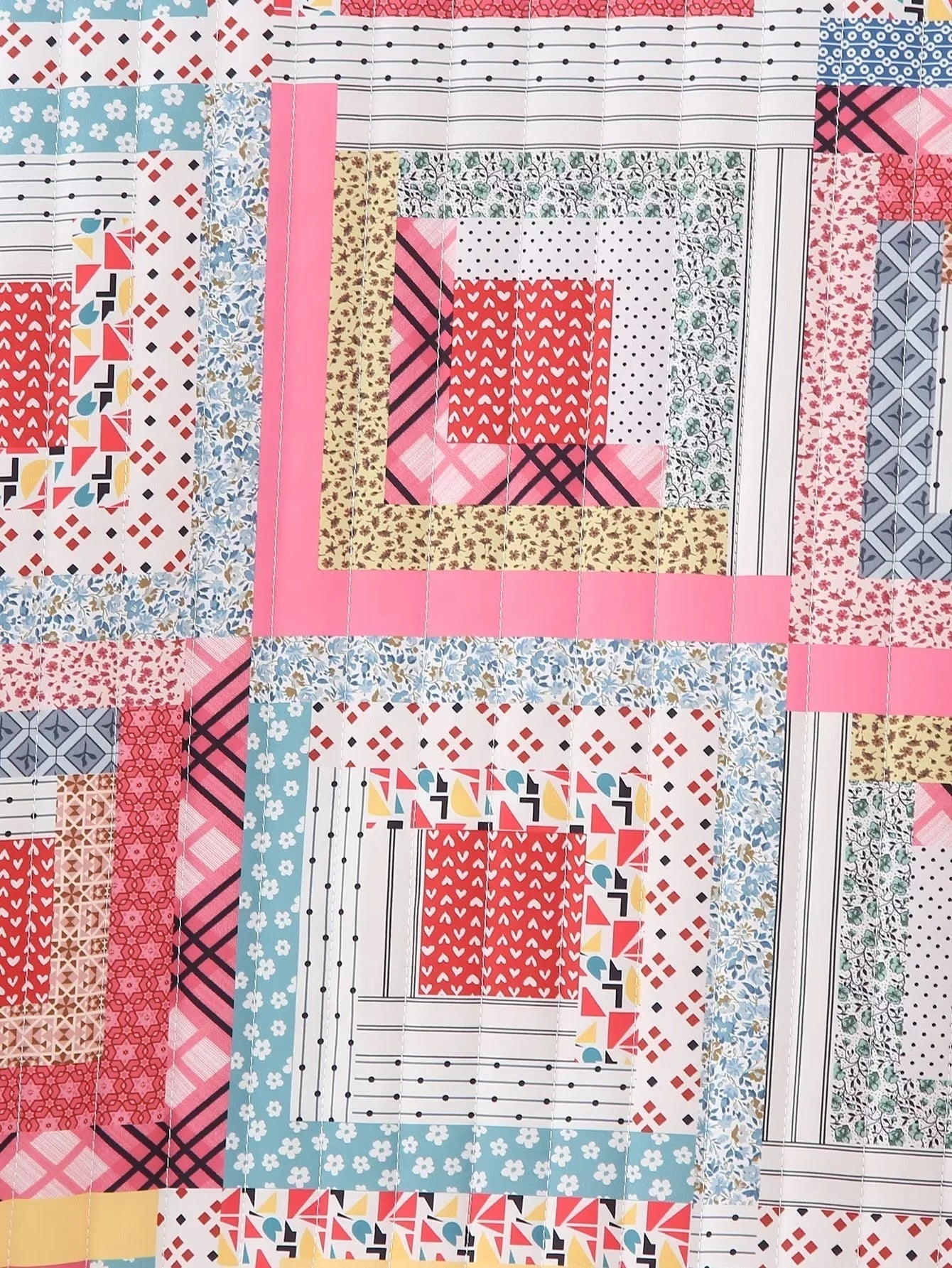 Abrigo Acolchado con Capucha Integrada para Mujer | Ideal para Invierno