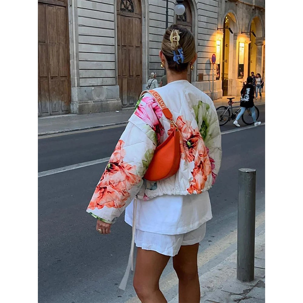Chaqueta Acolchada con Estampado Floral para Mujer | Ideal para Entretiempo y Uso Diario