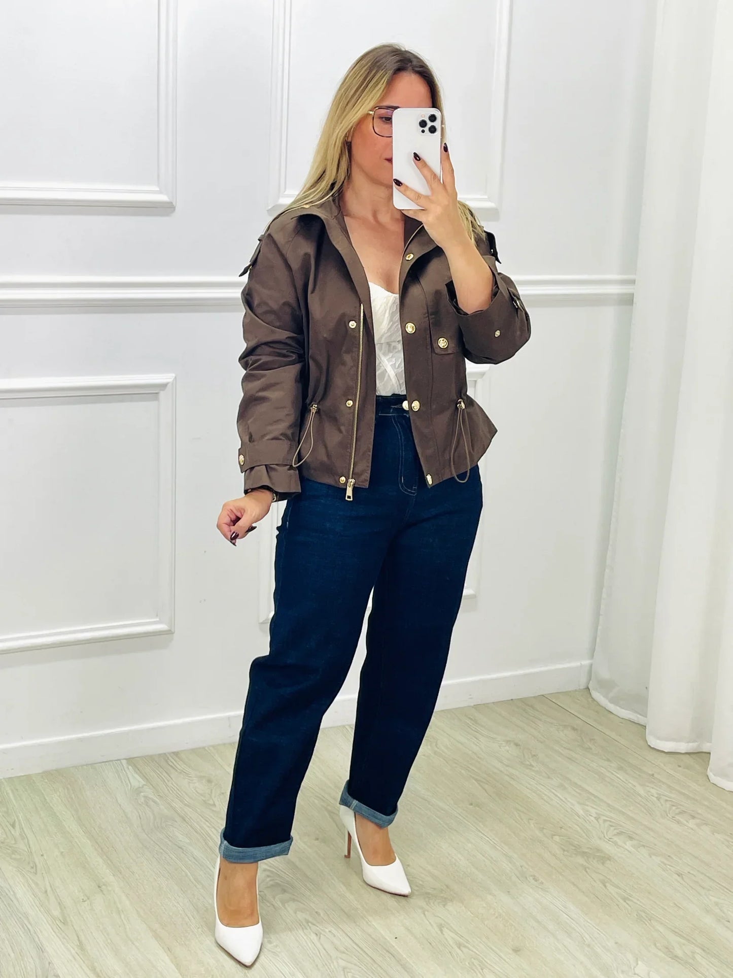 Gabardina Larga con Cinturón Ajustable para Mujer | Ideal para la Media Estación