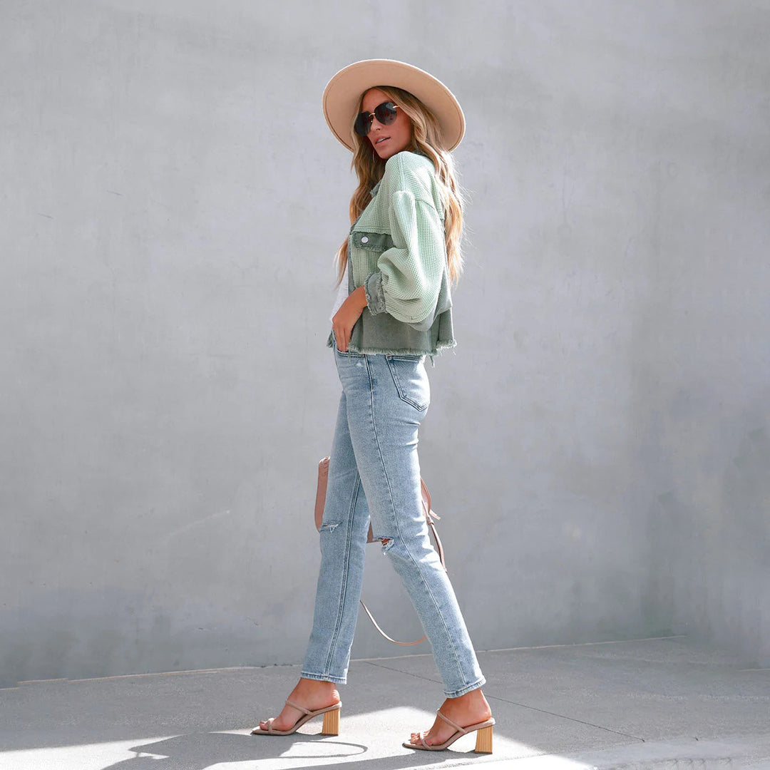 Chaqueta Corta con Corte Recto para Mujer | Ideal para Primavera y Otoño