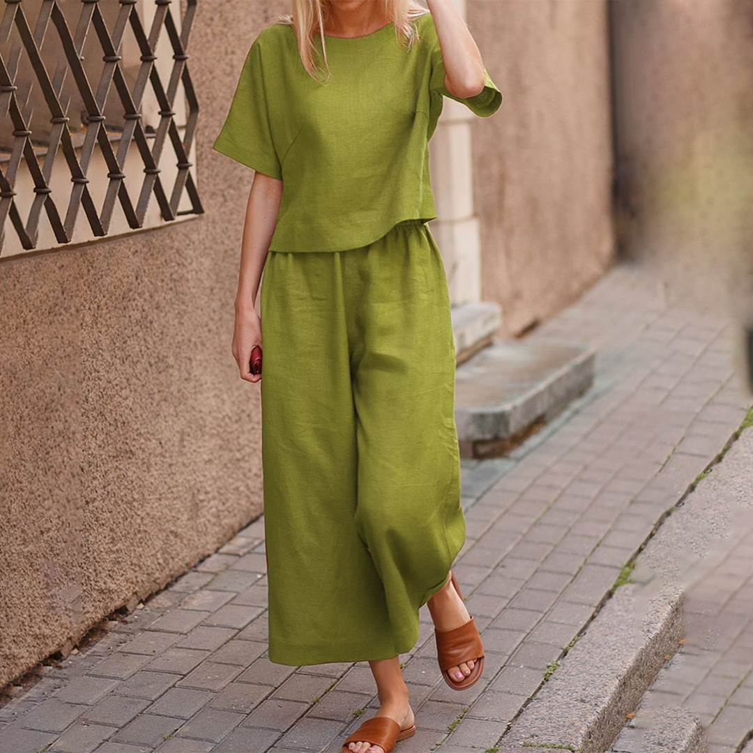 Conjunto de Dos Piezas con Manga Corta para Mujer | Ideal para la Temporada de Verano