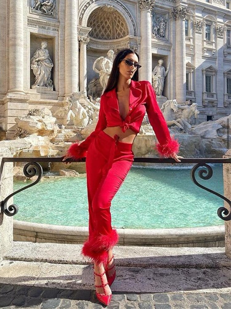 Conjunto de Dos Piezas con Detalles Decorativos en Mangas y Bajo para Adultos | Ideal para Uso Casual