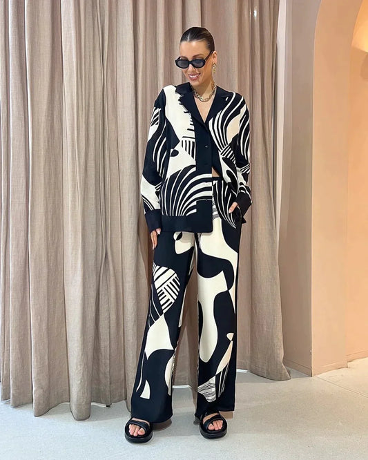 Conjunto De Dos Piezas En Blanco Y Negro Para Mujer | Ideal Para Uso Diario Y Salidas Informales