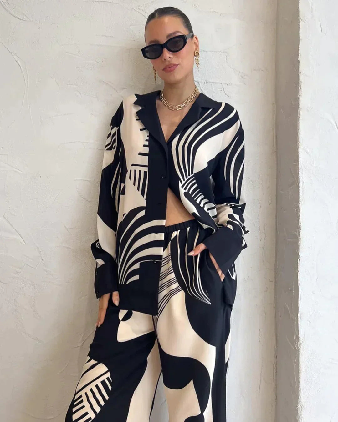 Conjunto De Dos Piezas En Blanco Y Negro Para Mujer | Ideal Para Uso Diario Y Salidas Informales