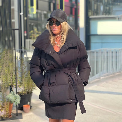 Abrigo Largo con Capucha Integrada para Mujer | Ideal para Temporada Invernal