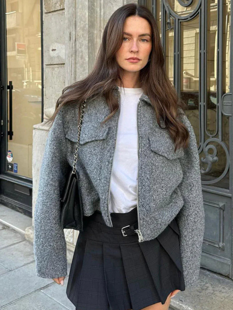 Chaqueta Corta con Corte Ajustado para Mujer | Ideal para la Media Estación